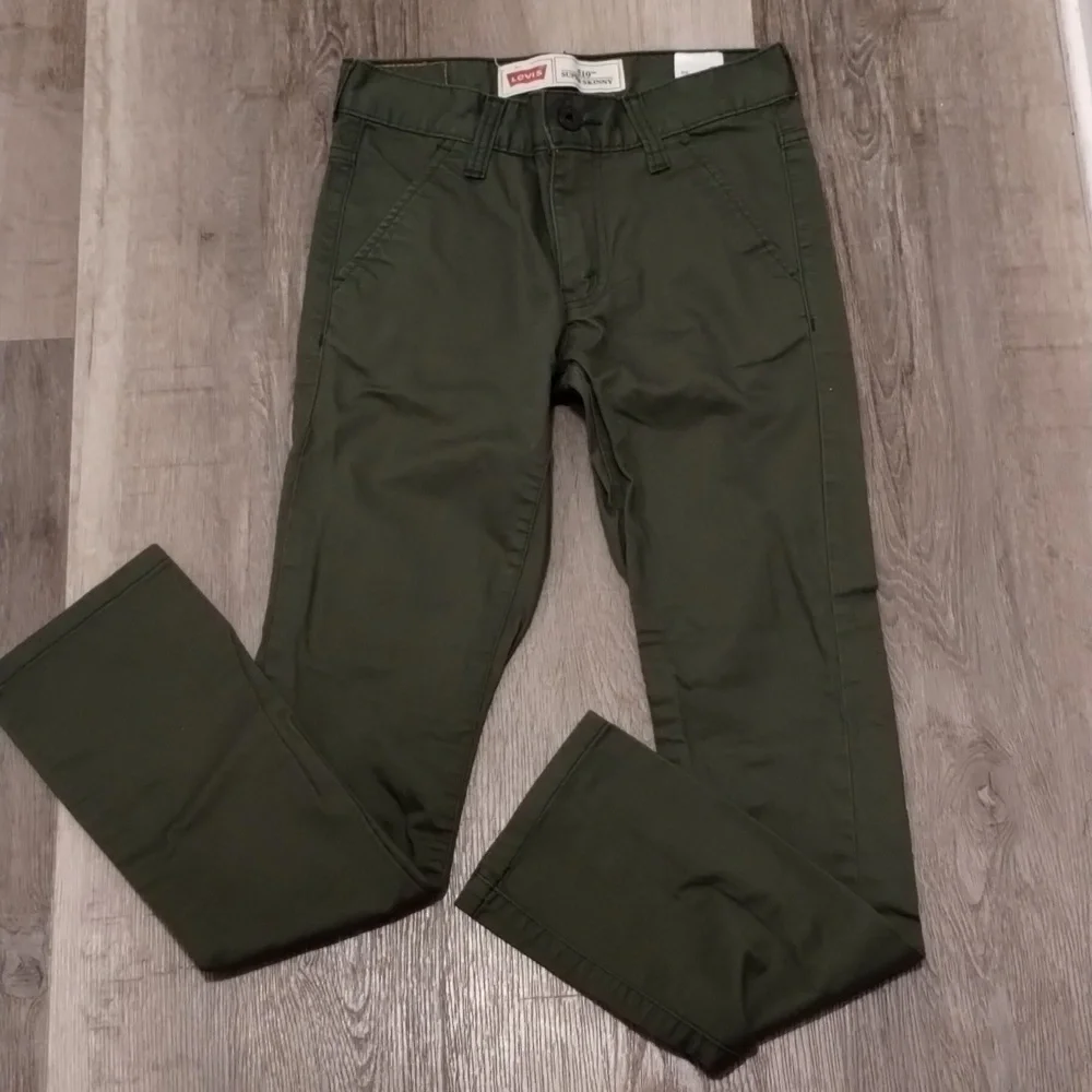 Kids Levi's 510 Super Skinny army green jeans Excellent condition